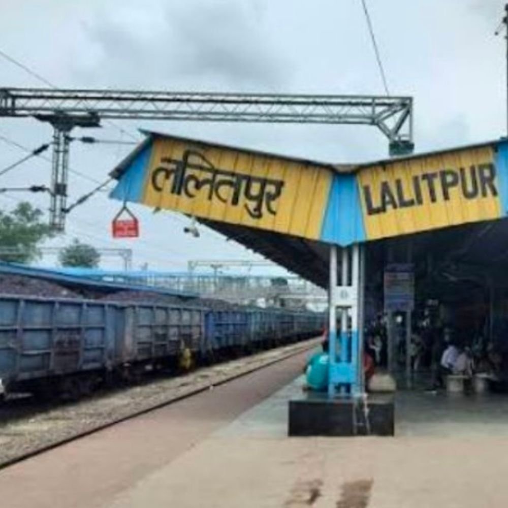 ललितपुर-बीना मेमू ट्रेन आज से 8 दिन तक बंद:8 ट्रेनें मालखेड़ी होकर चलेंगी, बीना में यार्ड रीमॉडलिंग के काम के चलते रेलवे ने लिया ब्लॉक