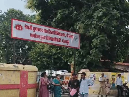 गोरखपुर मंडल को मिले नए AD हेल्थ:CMO का ट्रांसफर, डिस्ट्रिक्ट हॉस्पिटल के SIC भी बदले गए
