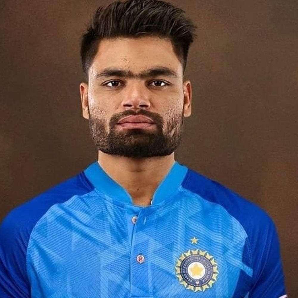 रिंकू सिंह का 5 साल का चहेता डॉगी ब्रूडो लापता:अलीगढ़ आवास से 12 अक्टूबर से लापता, CCTV में पार्क की तरफ जाता दिखा, बहन नेहा सिंह ने सोशल मीडिया पर मांगी मदद