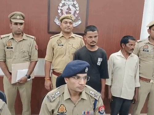 कानपुर में 18Kg चांदी चोरी करने वाले बाप-बेटा अरेस्ट:कैंसर से पीड़ित दादी के इलाज के लिए चार लाख कर्ज लिया था, एक आरोपी फरार