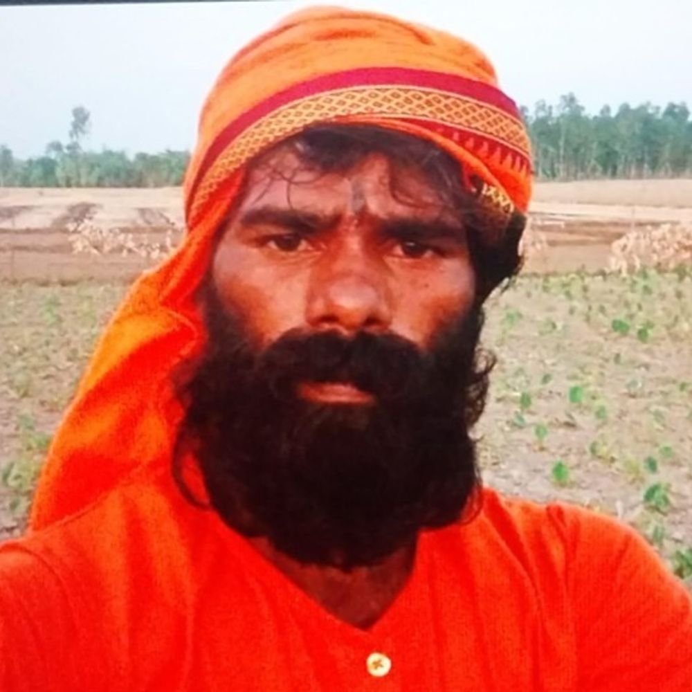 किसान को सांप ने डसा, झाड़-फूंक के बाद मौत:खेत पर फसल देखने गए थे, हालत बिगड़ने पर अस्पताल ले गए परिजन