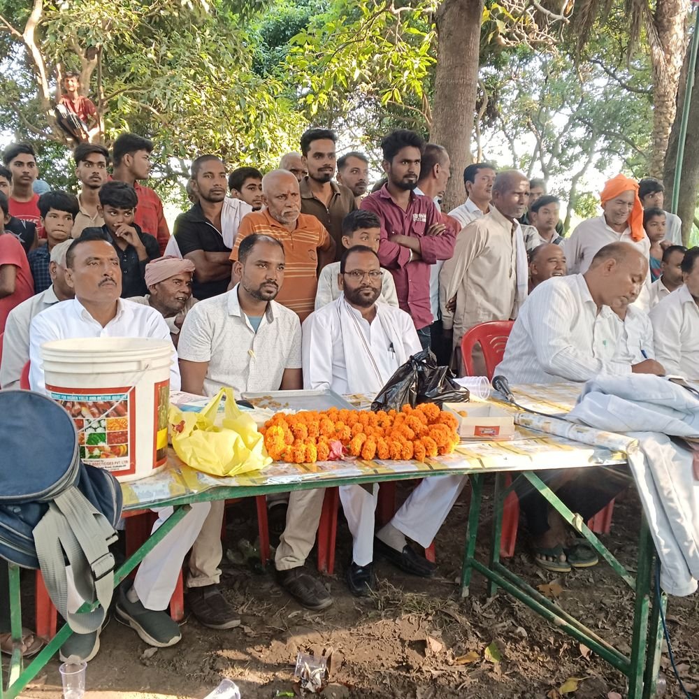 दुर्गा पूजा पर कुश्ती दंगल:चन्दरपुर लछिया में पहलवानों ने दिखाया दमखम, जुटी भीड़