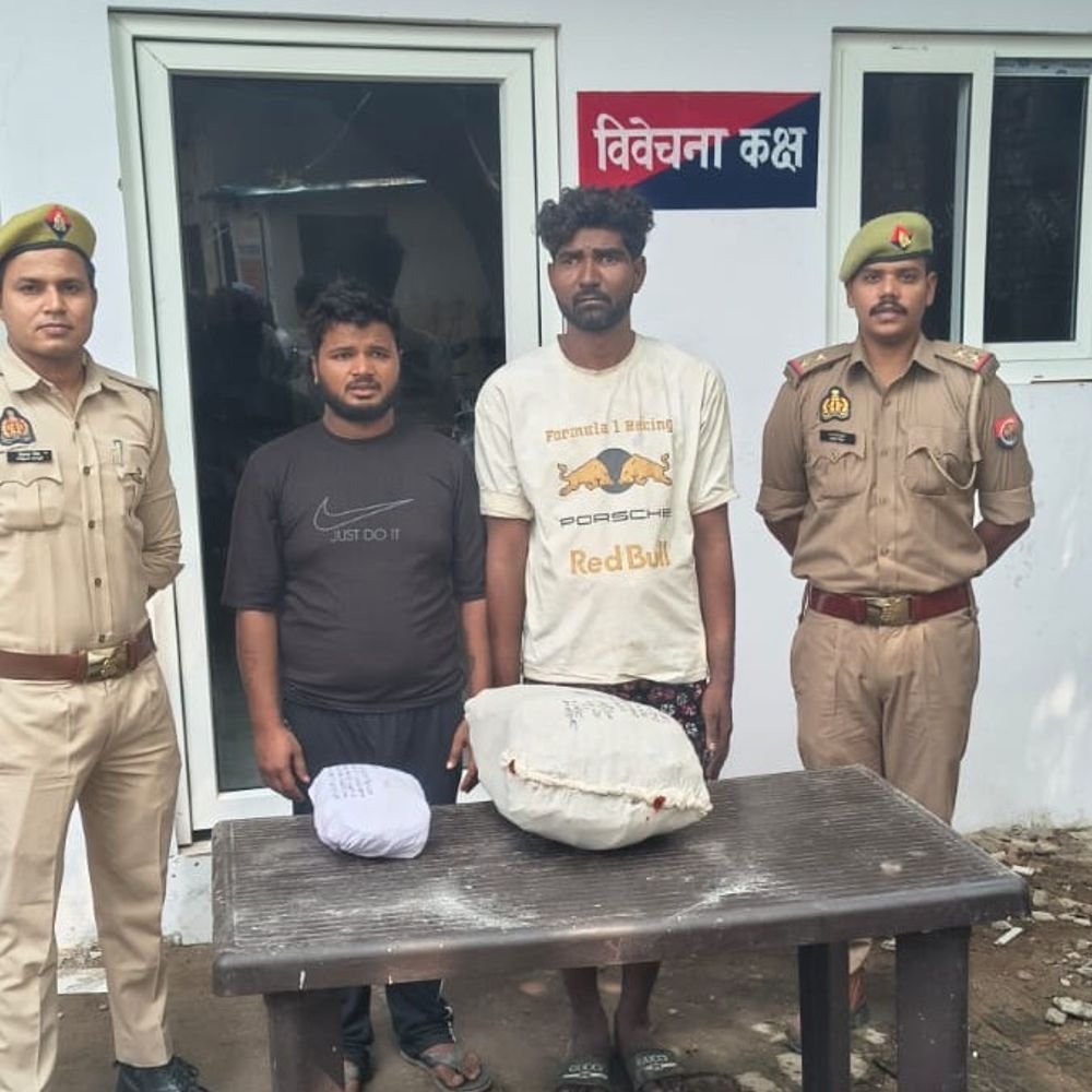 कानपुर में 6.164 किलो गांजे के साथ दो तस्कर गिरफ्तार:मशवानपुर में वाहन चेकिंग के दौरान पुलिस ने पकड़ा, 540 रुपये भी बरामद