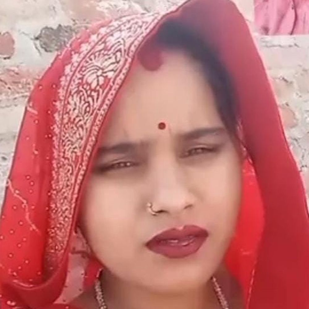 विवाहिता का शव घर में फंदे पर मिला:दो साल पहले हुई थी शादी, 10 महीने का बेटा है