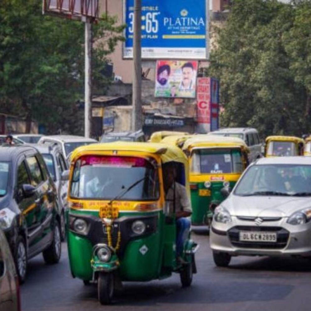 गाड़ियों के लिए नए CAFE 3 नियम घोषित:कारों का माइलेज बढ़ाना और प्रदूषण घटाना होगा जरूरी; ईवी बेचने पर कंपनियों को मिलेगा 3 गुना फायदा