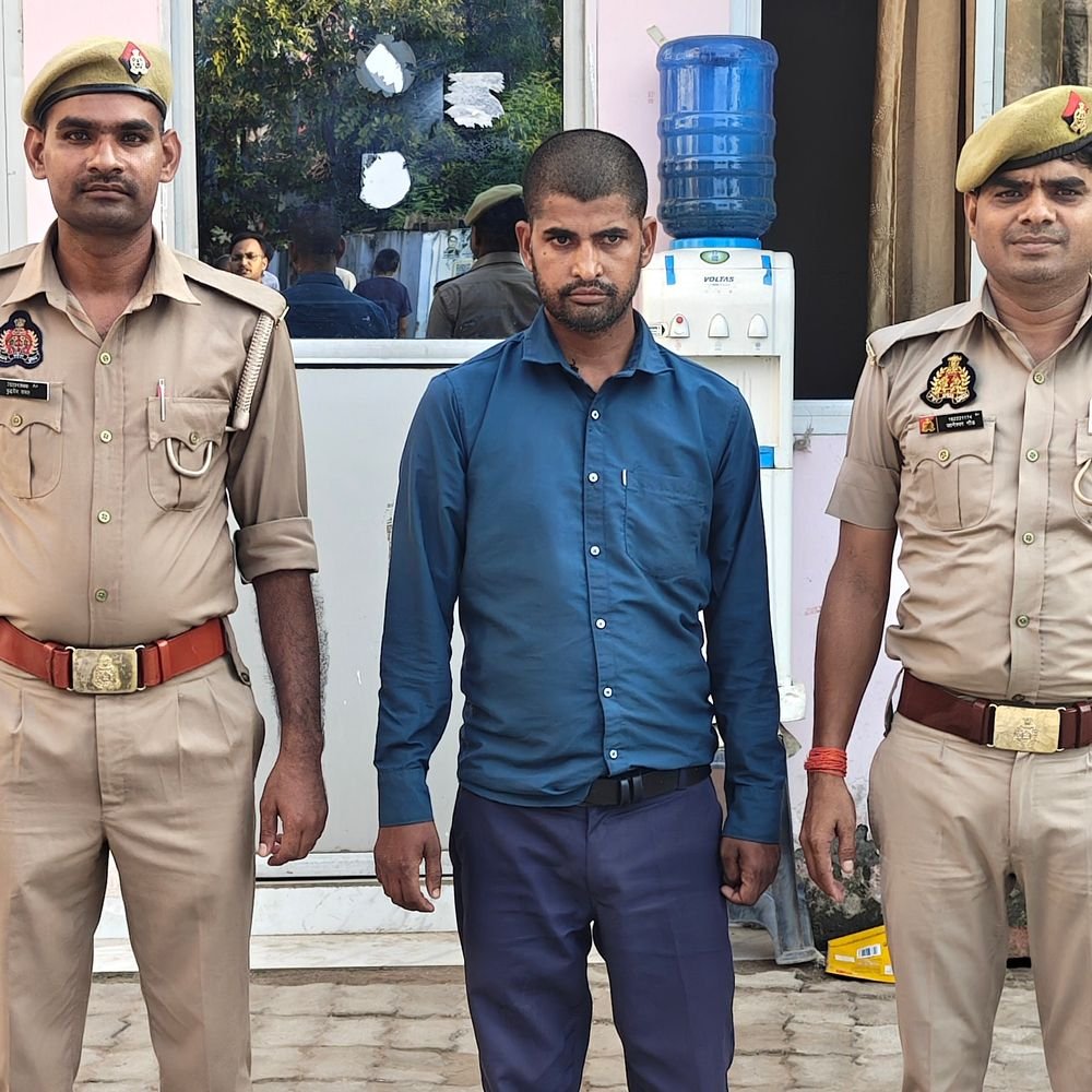 सिम एक्टिवेट कर साइबर ठगों को बेचने वाला आरोपी गिरफ्तार:सर्वर डाउन होने का बहाना बनाकर करता था फेस KYC, टेलीग्राम- व्हाट्सएप से बेचता था