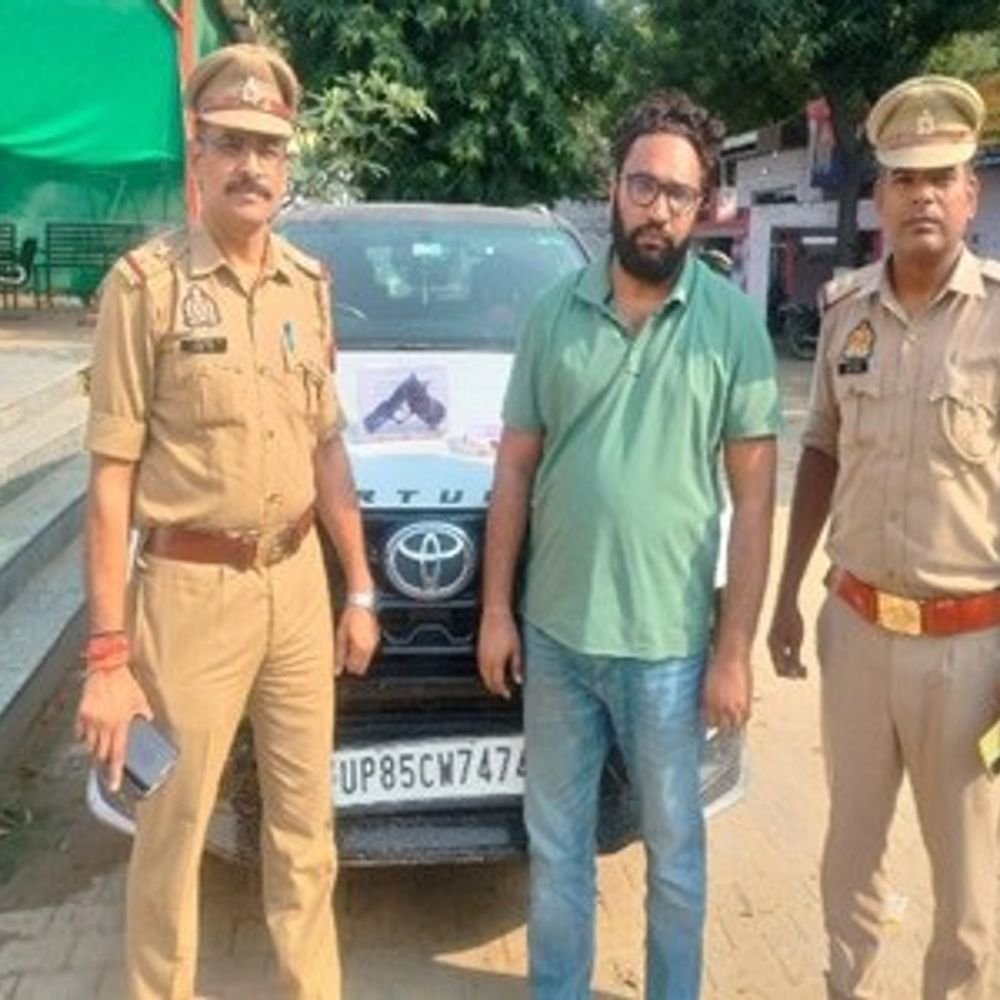 मथुरा में जमीन के हिसाब में पार्टनर को मारी गोली:राधिका सिग्नेचर कॉलोनी में वारदात, पिस्टल-फॉर्च्यूनर संग आरोपी गिरफ्तार