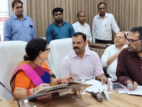 नगर निगम कार्यकारिणी में कल हंगामे के आसार:नगर आयुक्त के खिलाफ निंदा प्रस्ताव लाएंगे पार्षद,कूड़ा उठान-टेंडर पर मांगेंगे जवाब