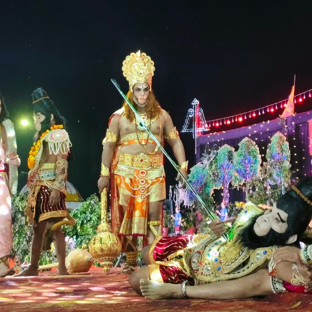 मुरादाबाद रामलीला में बालि वध:हनुमान ने किया लंका दहन, राम-सुग्रीव मित्रता के प्रसंगों को दर्शकों ने किया पसंद