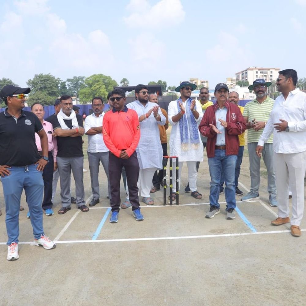फाफामऊ ने हंडिया को हराकर सेमीफाइनल में जगह बनाई:नीलम करवरिया कप में मेजा ने भी करछना को हराया, सिद्धार्थ और विनय चमके