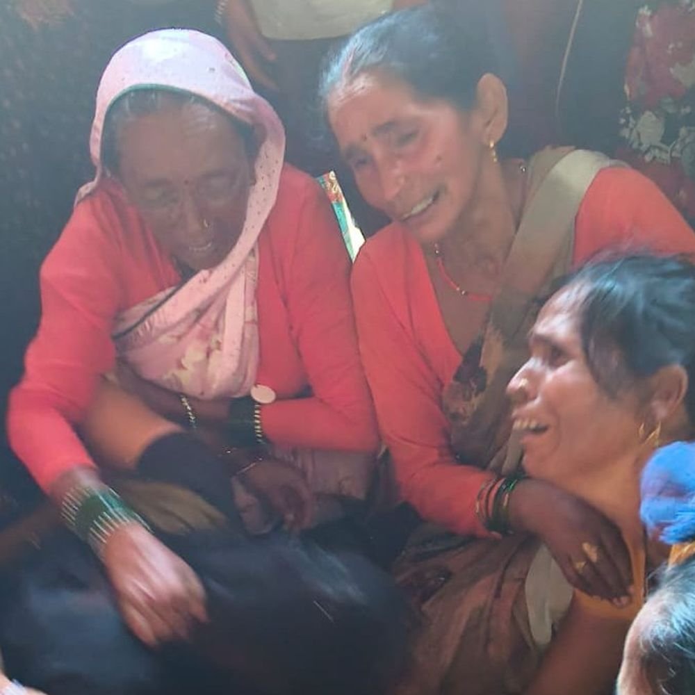 लखीमपुर-खीरी में किसान की पेड़ की टहनी गिरने से मौत:कांप में खेत पर काम करते समय हुआ हादसा, सिर पर लगी गंभीर चोटें