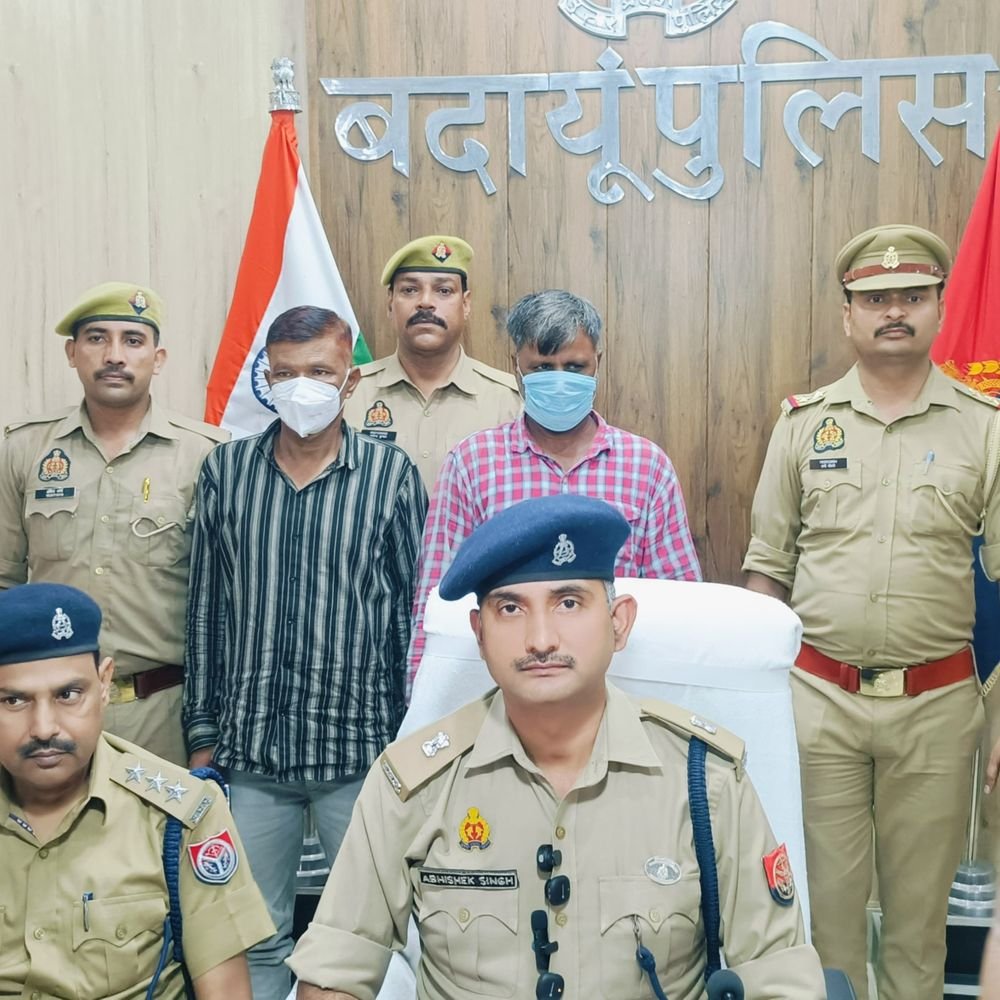 बदायूं में घर पर नकली नोट छापने वाले दो गिरफ्तार:1.57 लाख की जाली करेंसी और छापने के उपकरण बरामद