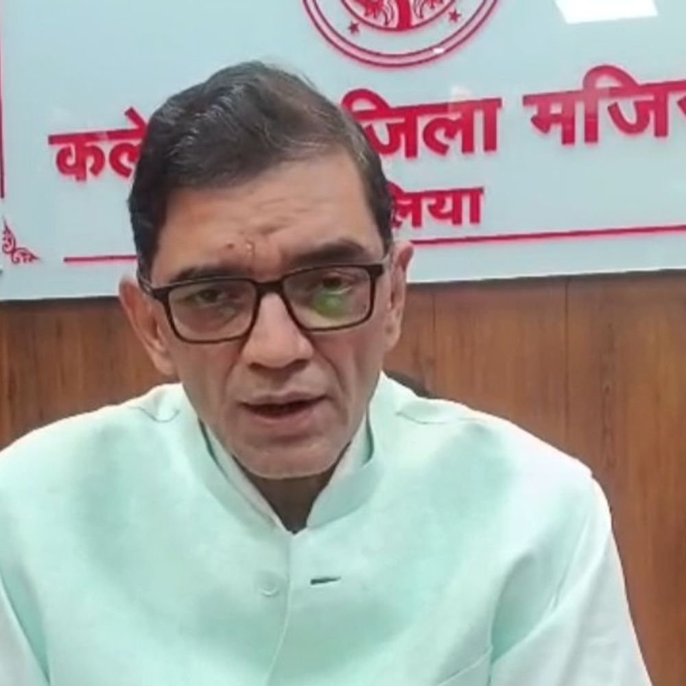 जिलाधिकारी ने श्रमिकों से स्वास्थ्य जांच कराने की अपील की:बलिया में 'श्रमिक सम्मान स्वास्थ्य शिविर' में मिलेगा मुफ्त इलाज और दवा