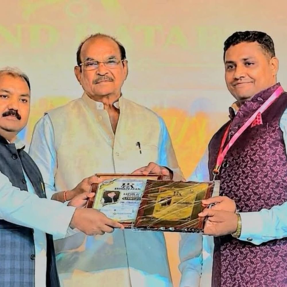मेजर दानिश फारूकी को 'हिंद रतन अवार्ड-2026' से नवाजा गया:बिजनौर के मेजर दानिश को दिल्ली में समाजसेवा और राष्ट्रसेवा के लिए सम्मान मिला