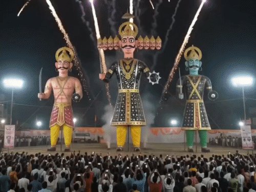 बरेली की ऐतिहासिक रामलीला में धूमधाम से होगा रावण दहन:459 साल पुरानी परंपरा में इस बार 55 फुट ऊंचे रावण का होगा अंत