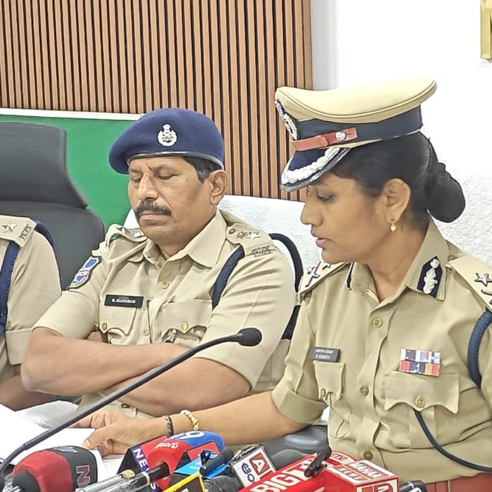 हैदराबाद में सेना के 3 जवानों ने चोरी किए हथियार:मुख्य आरोपी इसी साल जून में रिटायर हुआ, पहले भी चोरियां करता था
