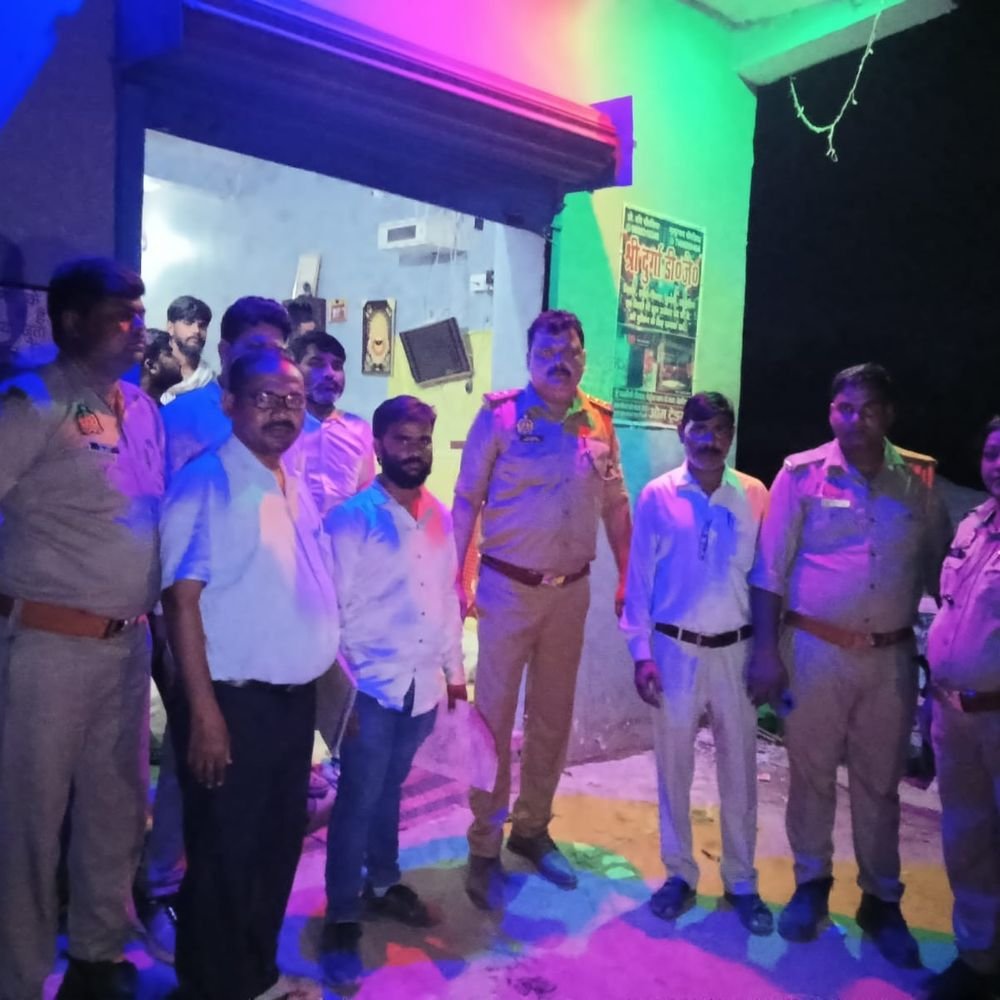 देवरिया में आटा मिल पर बिजली चोरी पकड़ी गई:गोरखपुर की टीम ने की छापेमारी, संचालक पर केस दर्ज