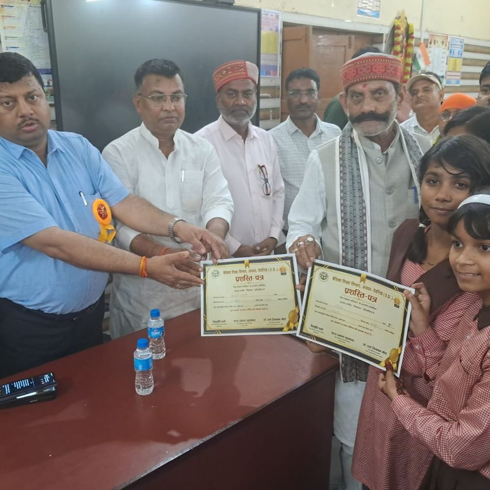 'विकसित भारत' पर चित्रकला प्रतियोगिता:विद्यार्थियों ने आत्मनिर्भर भारत की तस्वीर उकेरी