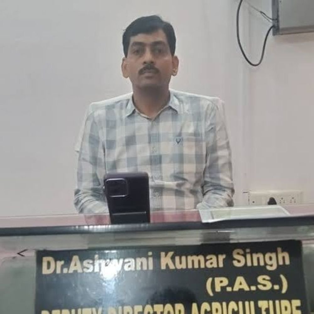 PM किसान सम्मान निधि: 3555 किसान अपात्र, 28 मामले लंबित:नवंबर में आएगी 24वीं किस्त, नाम और बैंक खाते की गड़बड़ी सुधारें
