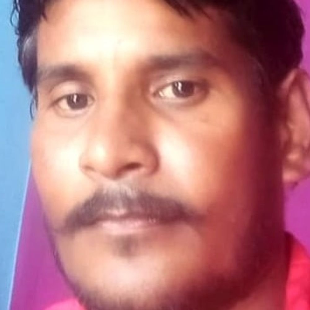 रावतपुर में ट्रेन से कटकर युवक की मौत:पोस्टमार्टम हाउस में भाई ने की पहचान, दवा लेने निकला था