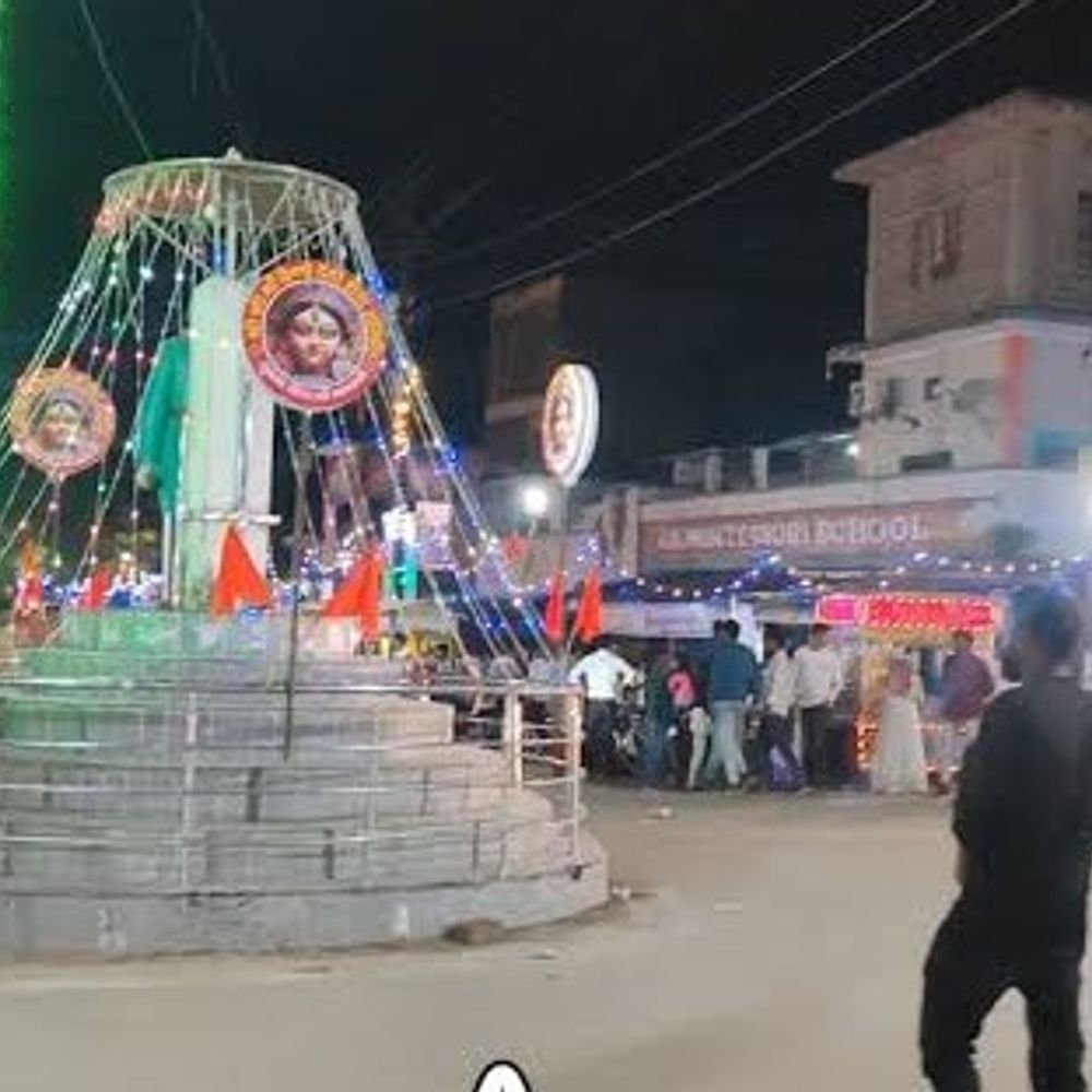 दशहरा पर माता दर्शन की तैयारी:दशहरा पर्व पर घुघली में जगह-जगह सजेगा पूजा पंडाल