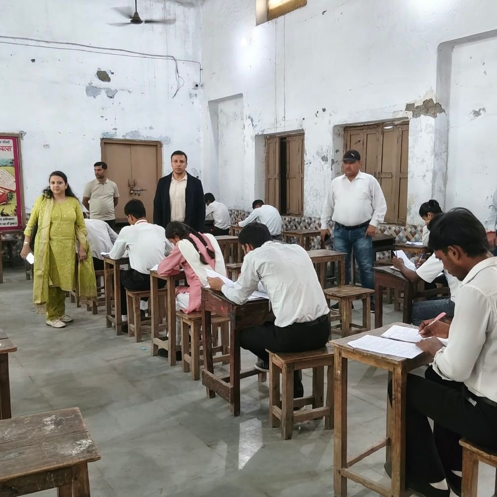 संभल में 'केडीएम छात्रवृत्ति परीक्षा':मेधावी छात्रों को बांटे जाएंगे 2.5 लाख के पुरस्कार
