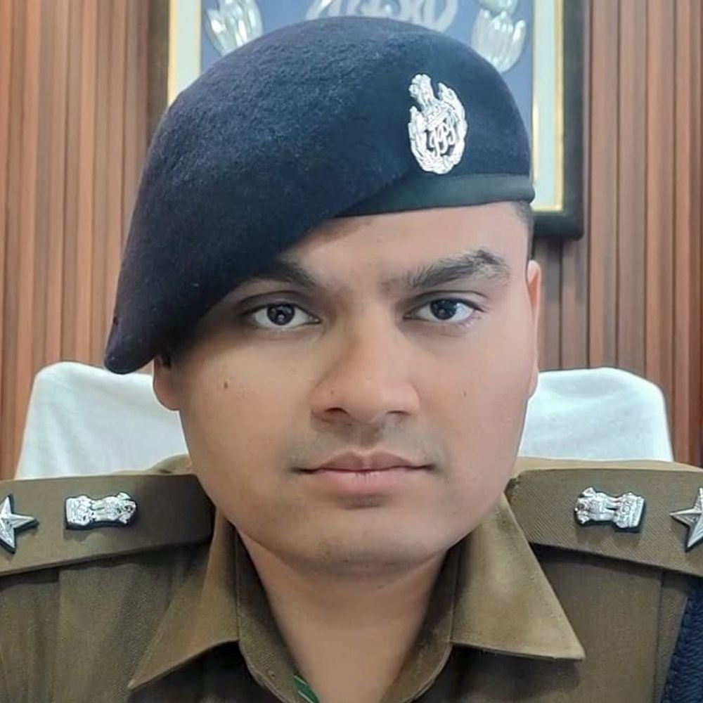 आईजीआरएस निस्तारण में सोनभद्र पुलिस लगातार तीसरी बार नंबर वन:सितंबर की रैंकिंग में 100 में 100 अंक मिले, वाराणसी जोन में भी अव्वल रही
