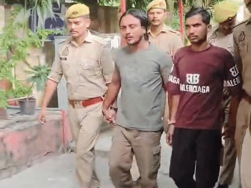 कारोबारी के दो हत्यारोपियों का 9 घंटे का लिया रिमांड:आरोपी बोले- पूर्व प्रेस क्लब अध्यक्ष से हिस्ट्रीशीटर ने पूछा था बचने का रास्ता
