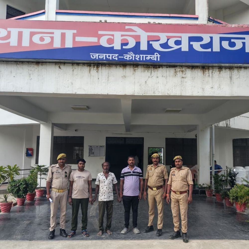 दुर्गा पूजा देखकर लौट रहे मासूम पर हमला, 3 गिरफ्तार:कौशांबी में पुरानी रंजिश में 12 साल के उमंग के सिर पर लाठी-डंडों से वार, हालत गंभीर