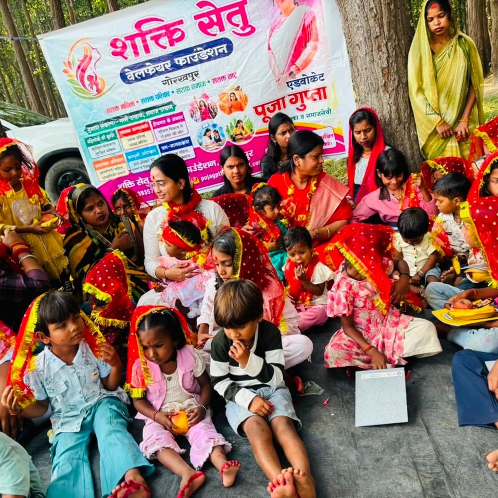गोरखपुर में में 101 कन्याओं का पूजन:शक्ति सेतु फाउंडेशन ने कराया सहभोज, समाज को दिया गया प्रेरक संदेश