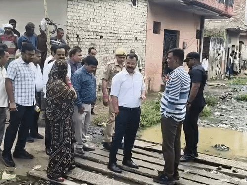 गोविंद नगर कच्ची बस्ती को जलभराव से मिलेगी राहत:नगर आयुक्त बोले- सीएम ग्रिड के काम में देरी पर ठेकेदार-इंजीनियर नपेंगे