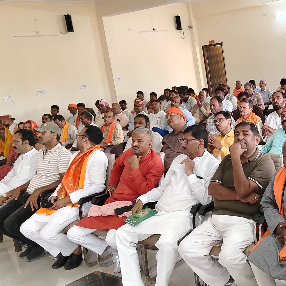 भदोही पहुंचे भाजपा के एमएलसी प्रत्याशी का हुआ स्वागत:विधान परिषद में युवाओं से जुड़े मुद्दे उठाने की कही बात