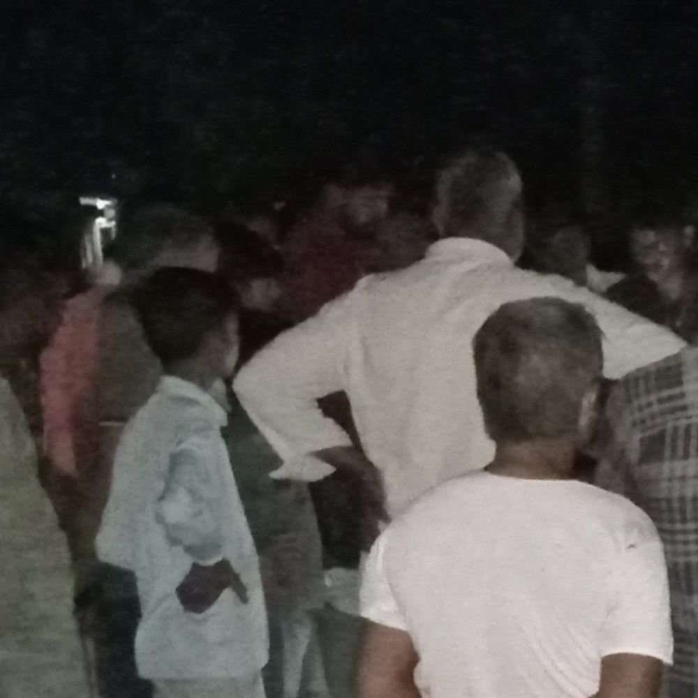 अयोध्या में युवती का शव फंदे से लटका मिला:कमरे का दरवाजा अंदर से बंद था; पुलिस ने पोस्टमार्टम के लिए भेजा