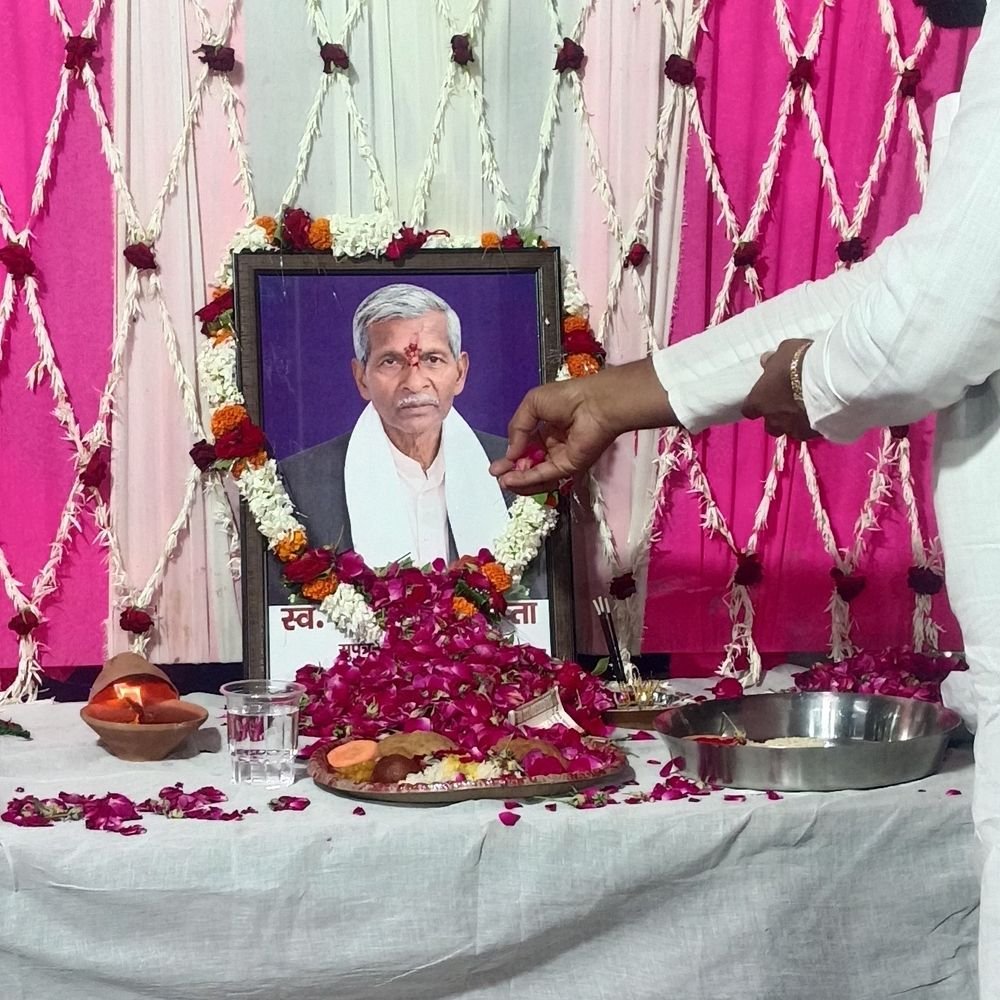 सहवाबाद के सरजू प्रसाद गुप्ता का निधन:व्यापार मंडल के पदाधिकारियों ने श्रद्धांजलि देकर व्यक्त की संवेदना