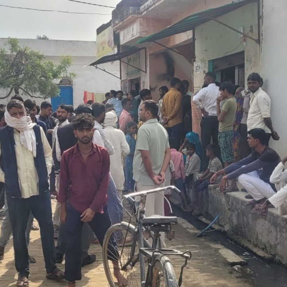 बुखार से पीड़ित महिला की मौत, परिजनों का हंगामा:गलत इलाज और इंजेक्शन लगाने का आरोप, शव पोस्टमार्टम के लिए भेजा