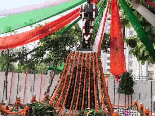पुलिस स्मृति दिवस पर शहीदों के अदम्य साहस को नमन:रिजर्व पुलिस लाइन के शहीद स्मारक पर एडीजी, डीआईजी, एसएसपी ने दी श्रद्धांजलि