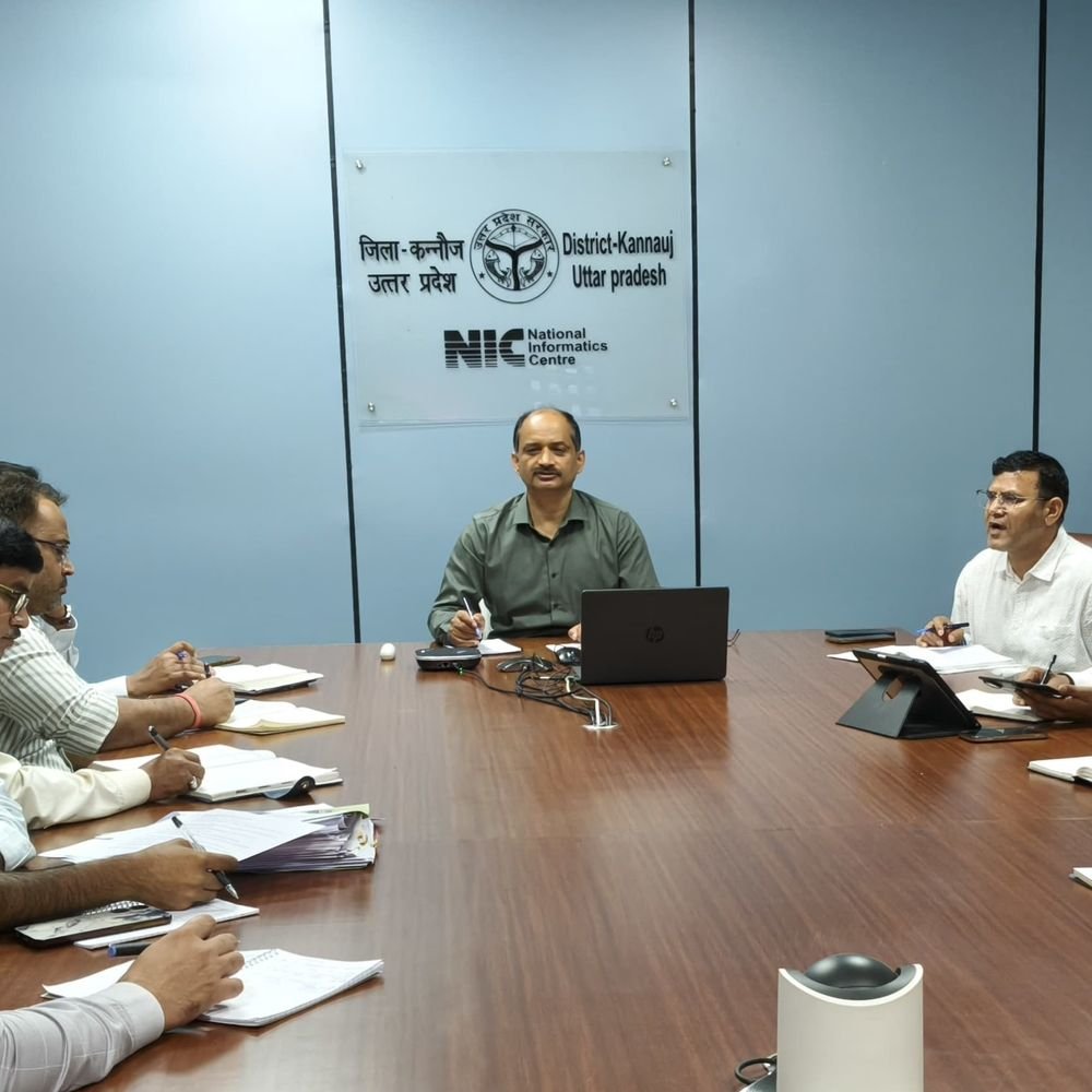 कन्नौज में मतदान के लिए कर्मचारियों को विशेष छुट्टी मिलेगी:23 अक्टूबर को आगरा खंड स्नातक-शिक्षक निर्वाचन के लिए होगा मतदान