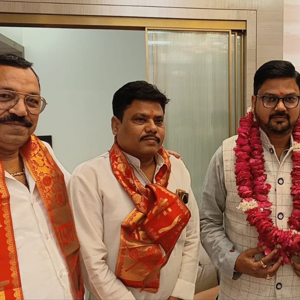 बरेली में स्वर्णकार समाज ने प्रियंक वर्मा का किया स्वागत:BJP पिछड़ा वर्ग मोर्चा में प्रदेश प्रमुख शोध विभाग बनने पर जताई खुशी
