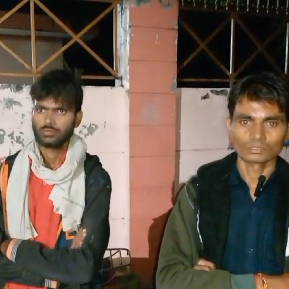 विवाहिता का फंदे पर लटका मिला शव:फिरोजाबाद में भाई ने लगाया हत्या का आरोप, पति की पहले हो चुकी है मौत