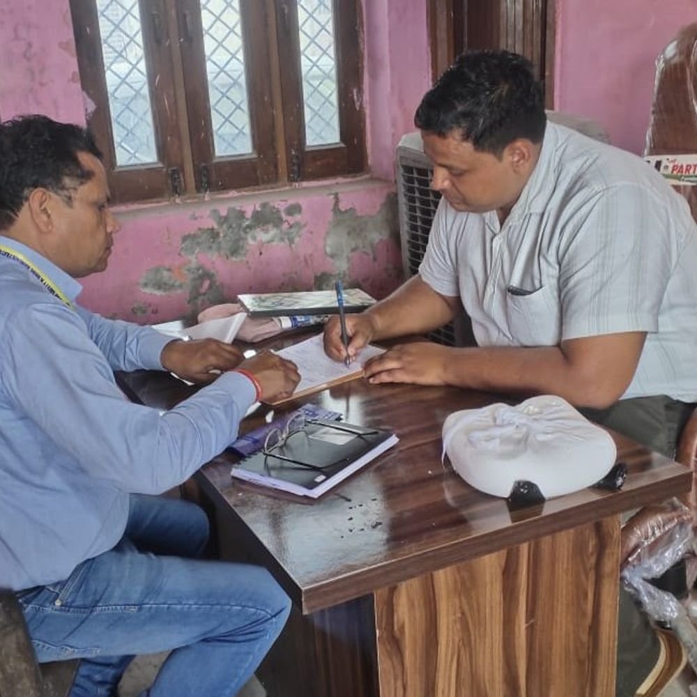 नवरात्रि पर खाद्य विभाग ने की छापेमारी:तेल, दूध और पनीर समेत 10 नमूने जांच के लिए भेजे