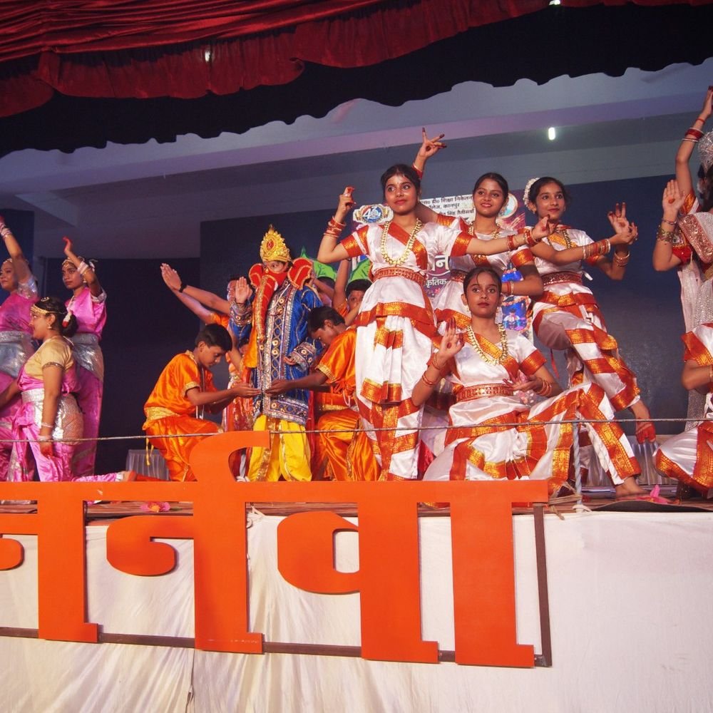 शिक्षा निकेतन में 'वंदे मातरम्' के 150 साल का जश्न:'पुनर्नवा' सांस्कृतिक संध्या में छात्रों ने बिखेरी भारतीय संस्कृति की छटा