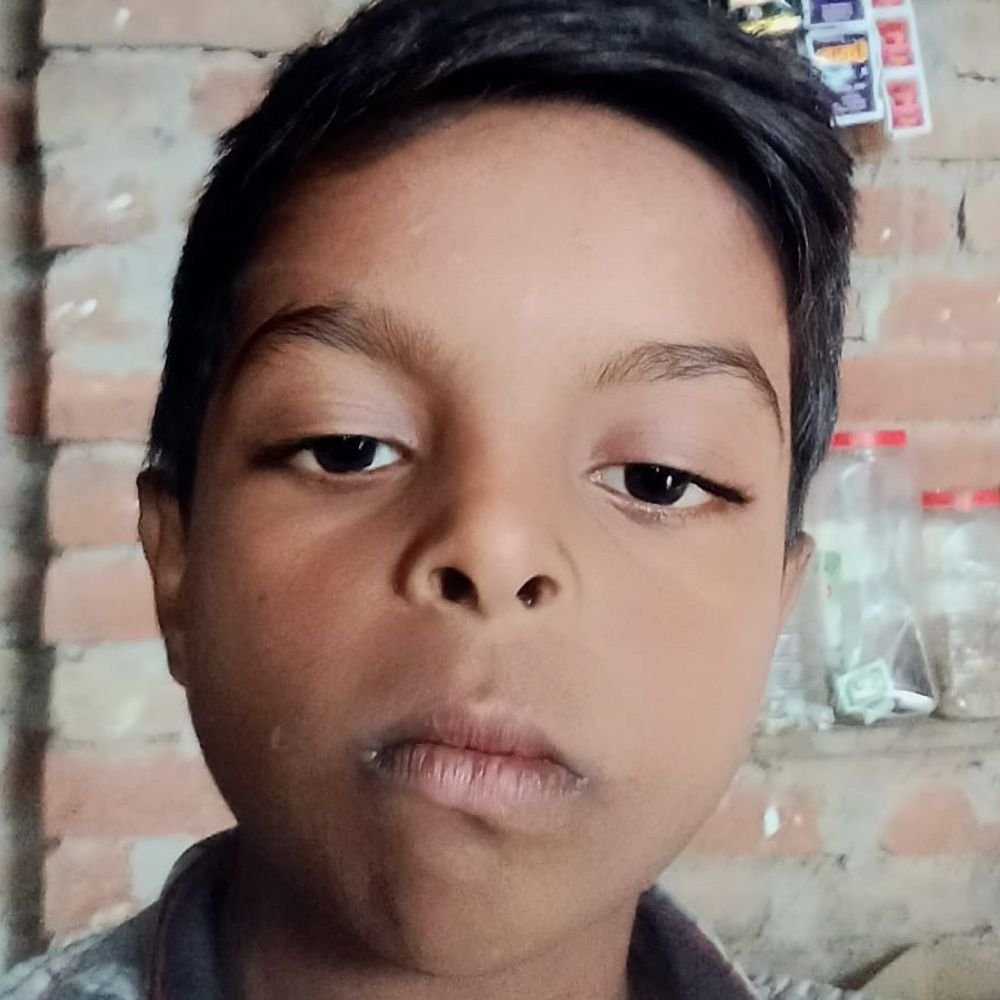 नहर में नहाने गया 10 साल का बच्चा डूबा:बांदा में मां के साथ मिट्टी खोदने गया था, 600 मीटर दूर मिला शव
