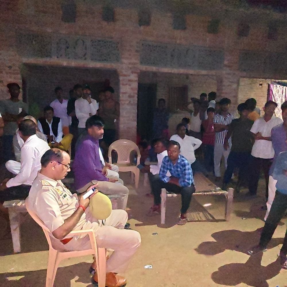 पति ने पत्नी को मारकर खुद को लगाई फांसी:हरदोई में पारिवारिक विवाद में चाकू से पेट पर वार किया