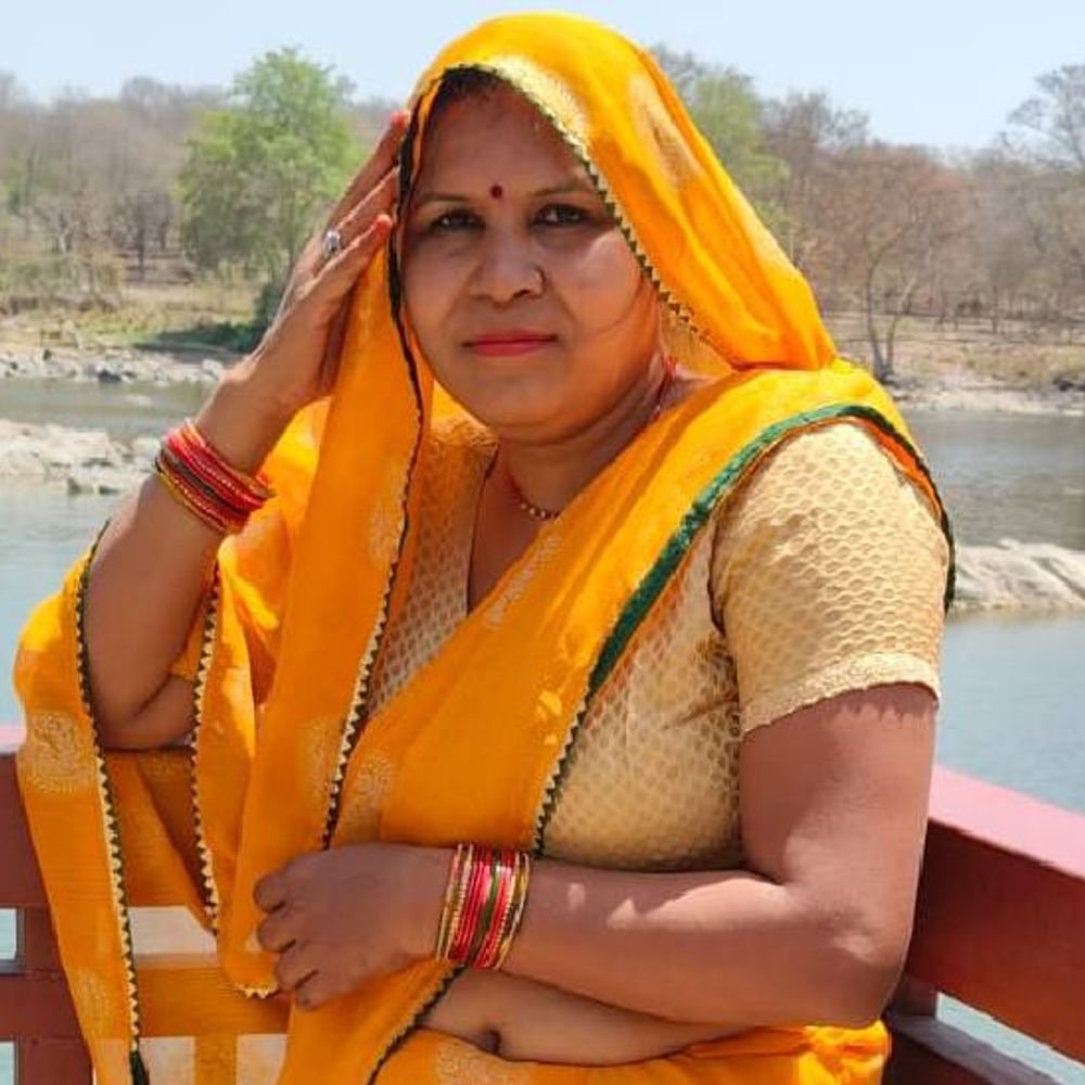 झांसी में महिला की मौत पर परिजनों का हंगामा:बहन का आरोप- जीजा दूसरी शादी करना चाहते, इसलिए प्रताड़ित करते थे