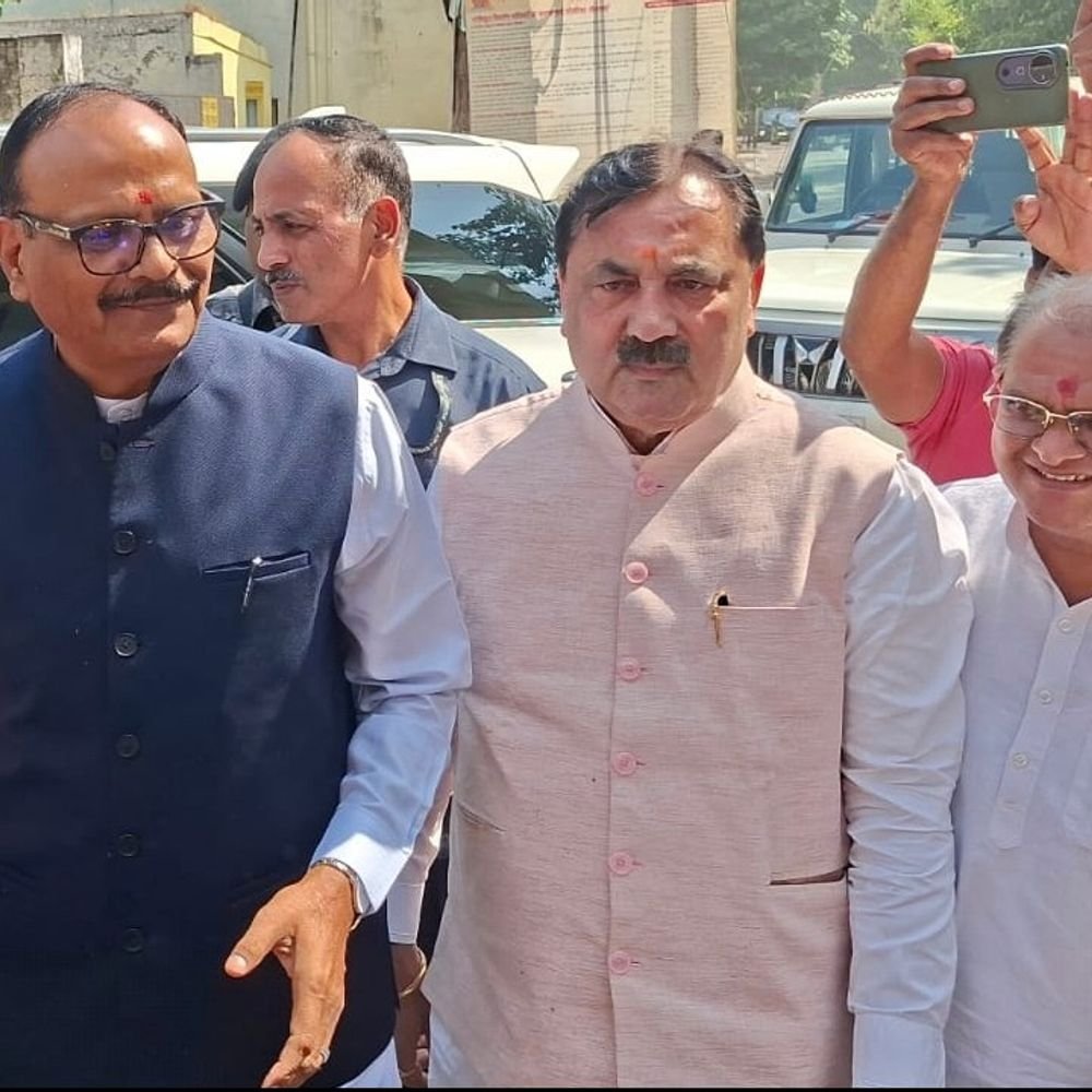 मुरादाबाद पहुंचे डिप्टी CM बृजेश पाठक:जिला अस्पताल का निरीक्षण किया; ढिल्लो के लिए वोट मांगने आए हैं