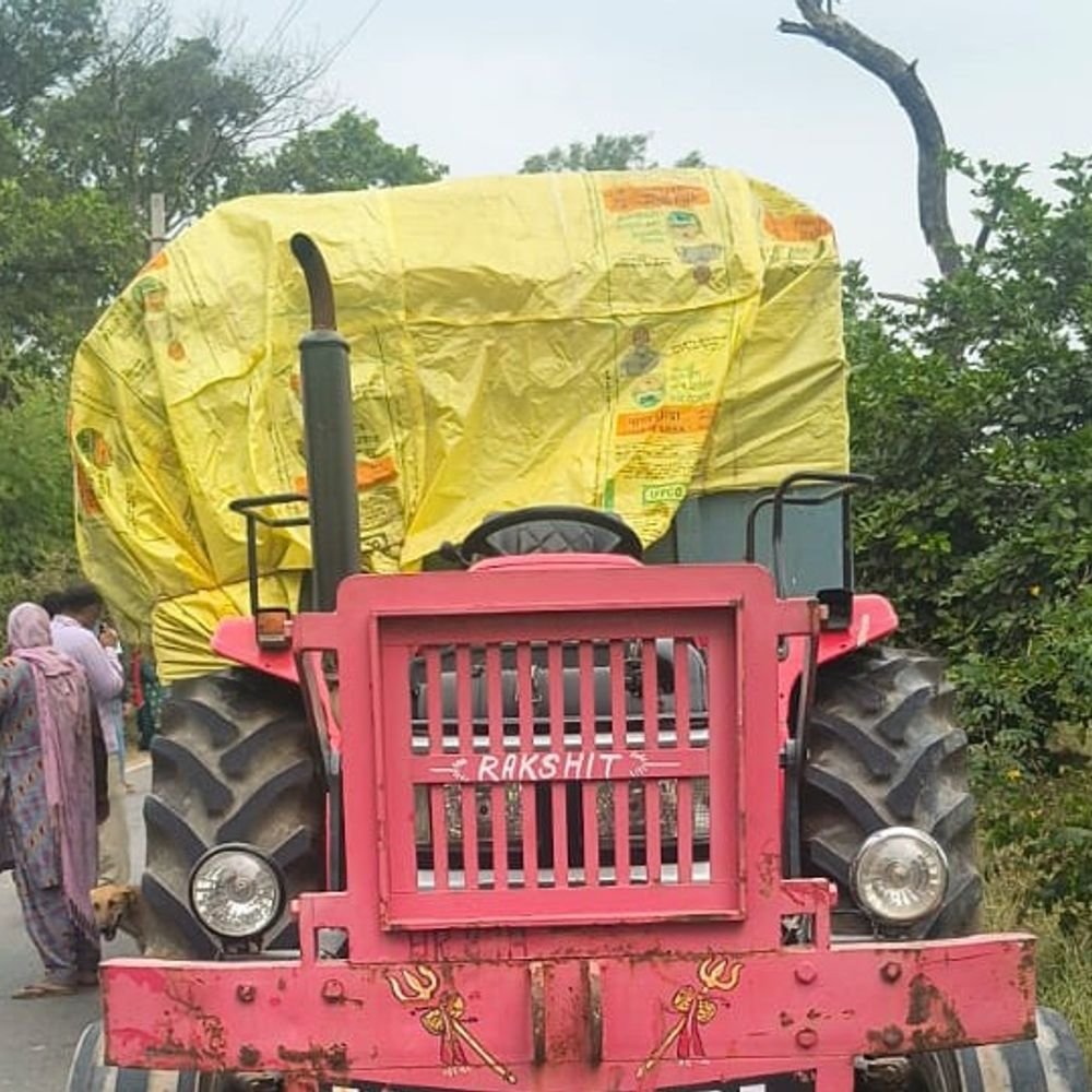 बागपत में ट्रैक्टर-ट्रॉली की टक्कर 9 वर्षीय बच्चे की मौत:फैजुल्लापुर में हर्ष की मौके पर मौत,आदित्य घायल; चालक फरार