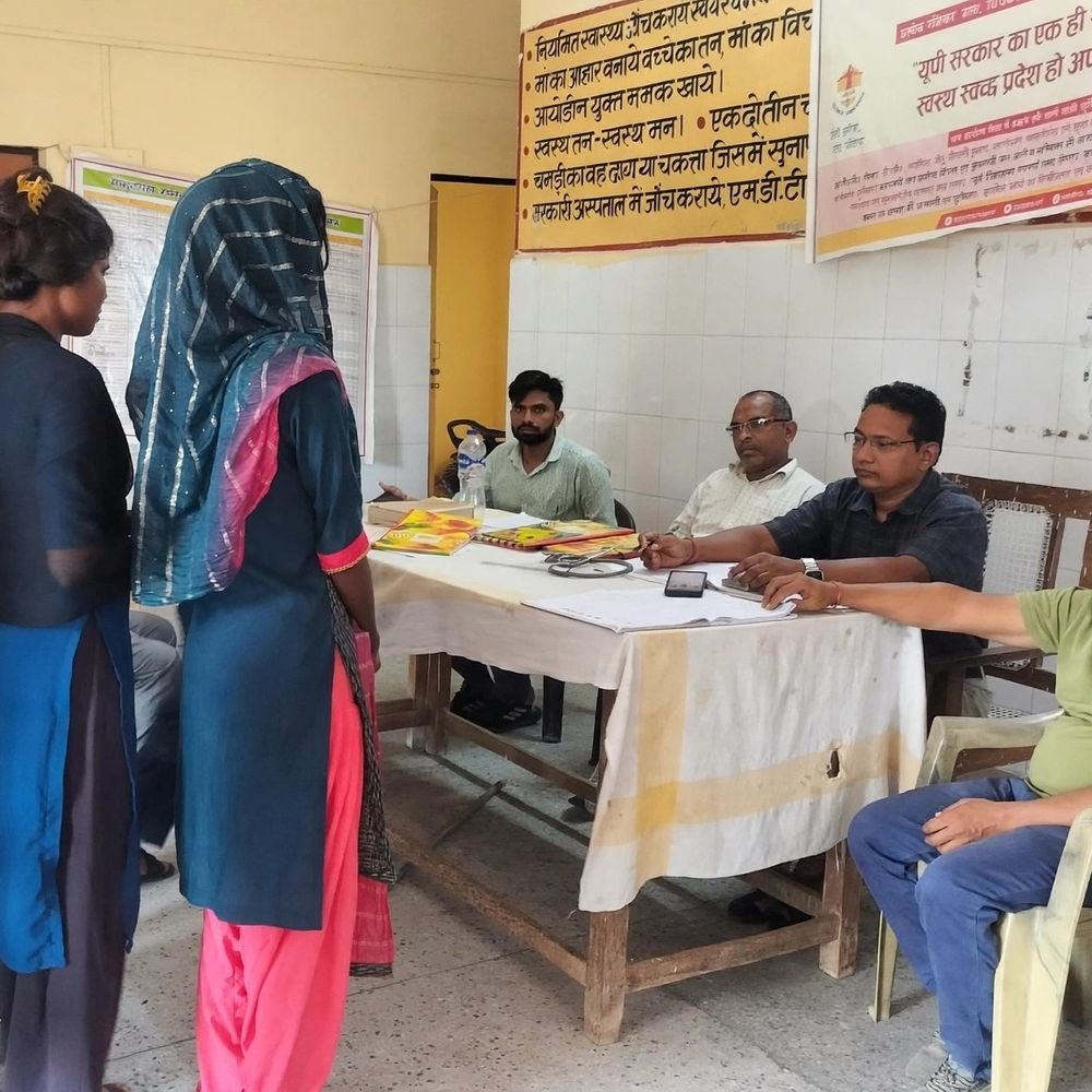 मऊ में मुख्यमंत्री जन आरोग्य मेला:संतुलित खानपान और बीमारियों से बचाव के लिए सावधानियों की जानकारी दी