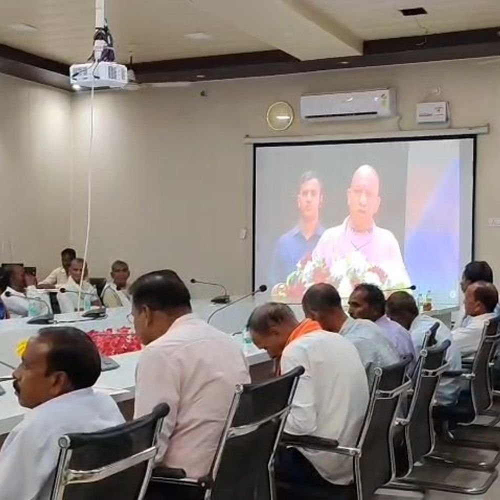 उन्नाव के 10 हजार किसानों को मिली बाढ़ से राहत:खातों में पहुंचे 4 करोड़ रुपये, डीएम बोले- सर्वे के बाद दी गई मदद