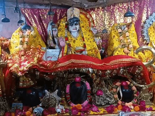 बरेली में कटरा जैसा वैष्णो देवी धाम:100 मीटर लंबी पानी की गुफा, 40 साल पुराना है सिद्ध पीठ
