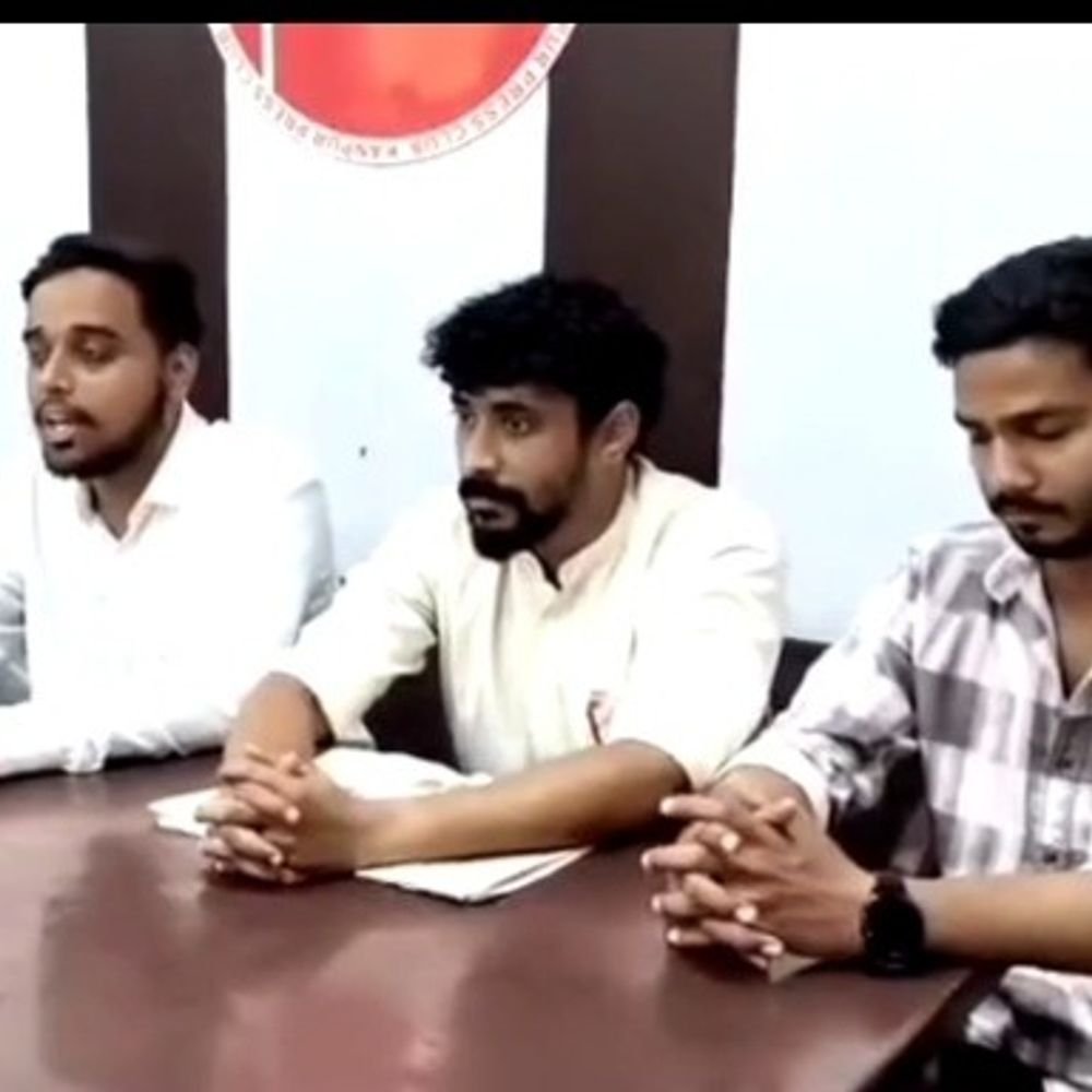 कानपुर में छात्रसंघ चुनाव बहाली की मांग:राजनीतिक वंशवाद पर उठाए सवाल, एलएलबी छात्रों के अधिकारों की सुरक्षा मांगी